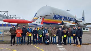Ein Foto vom Treffen der Projektpartner bei Airbus in Hamburg.